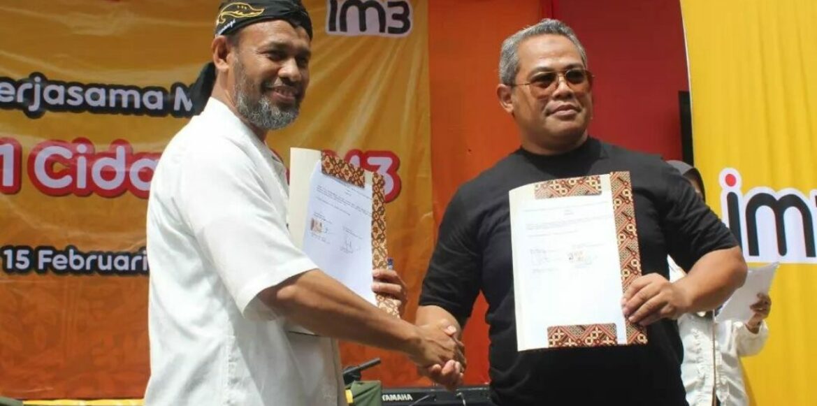 photo_6140933919470630739_y photo_6140933919470630739_y