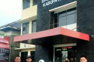 photo_6154672600727533416_y photo_6154672600727533416_y