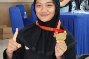 photo_6201613771479299823_y